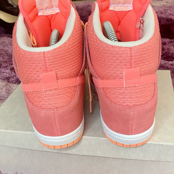 Nike Dunk Sky hi Wedge Sneakers - Picture 4 of 10